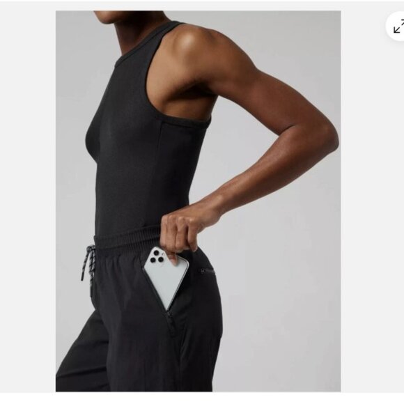 Like New Athleta Trekkie Straight Crop Pant Size 4 (S Small) Black #988054 - Picture 3 of 11